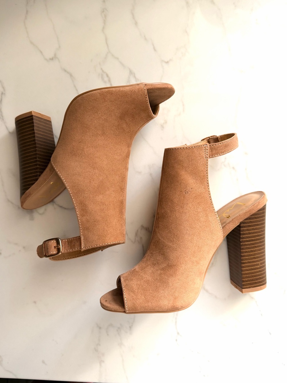 NWOT Lulu's Tan Suede Open-Toe Slingback Block Heels